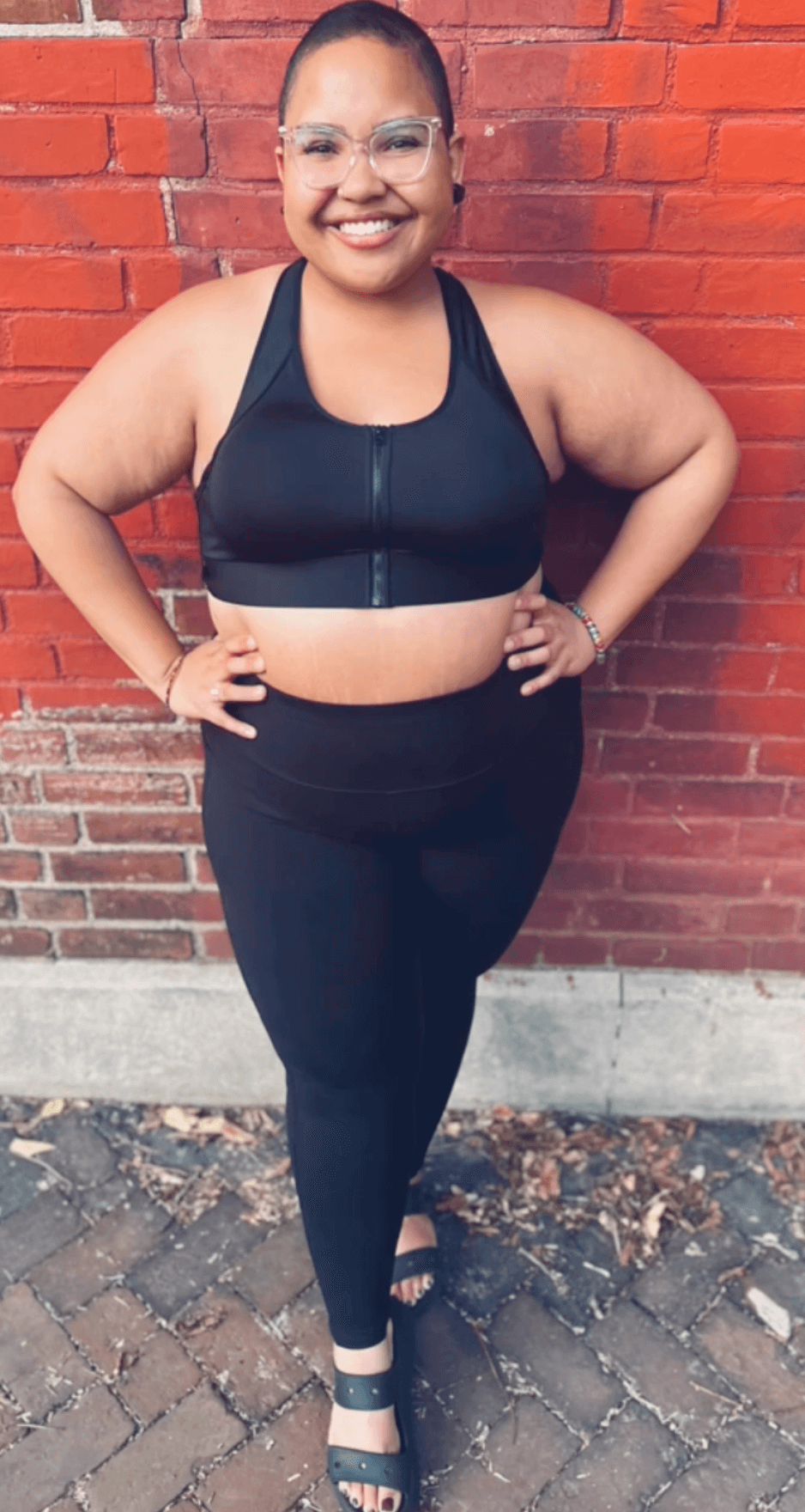 Hero Front‑Closure Sports Bra - Black